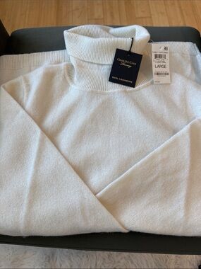 Charter Club Women’s Ivory Turtleneck Cashmere Sweater